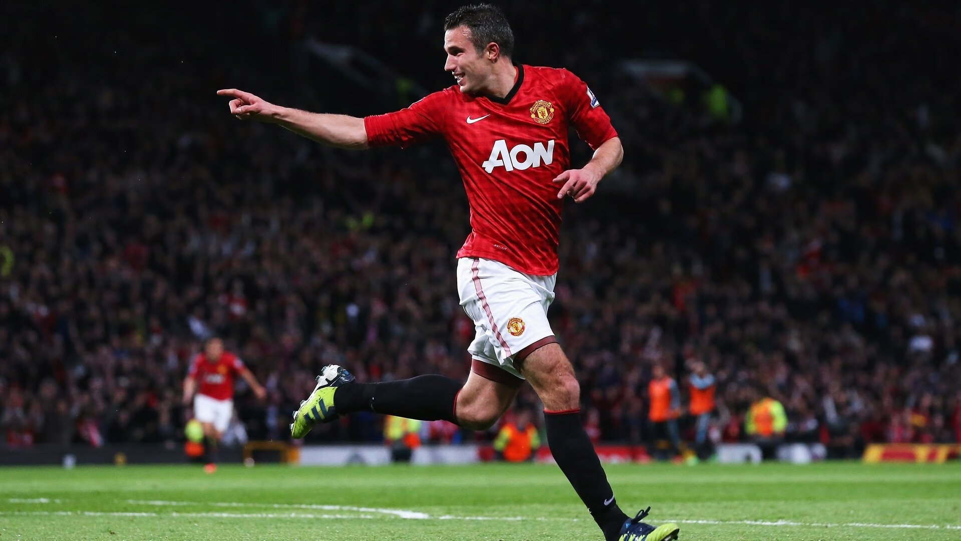 拜仁锋线多点开火打穿密集防线，拜仁套左边锋